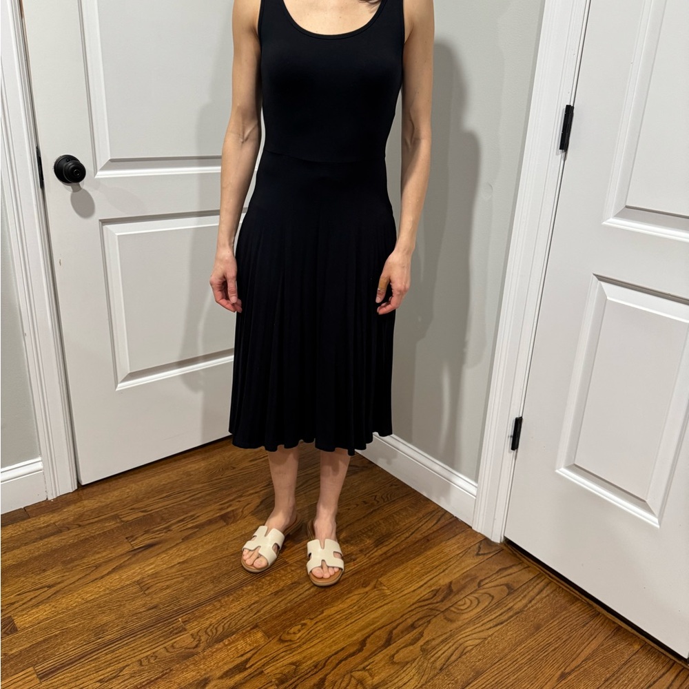 Olivia Rae Elegant Black Midi Dress